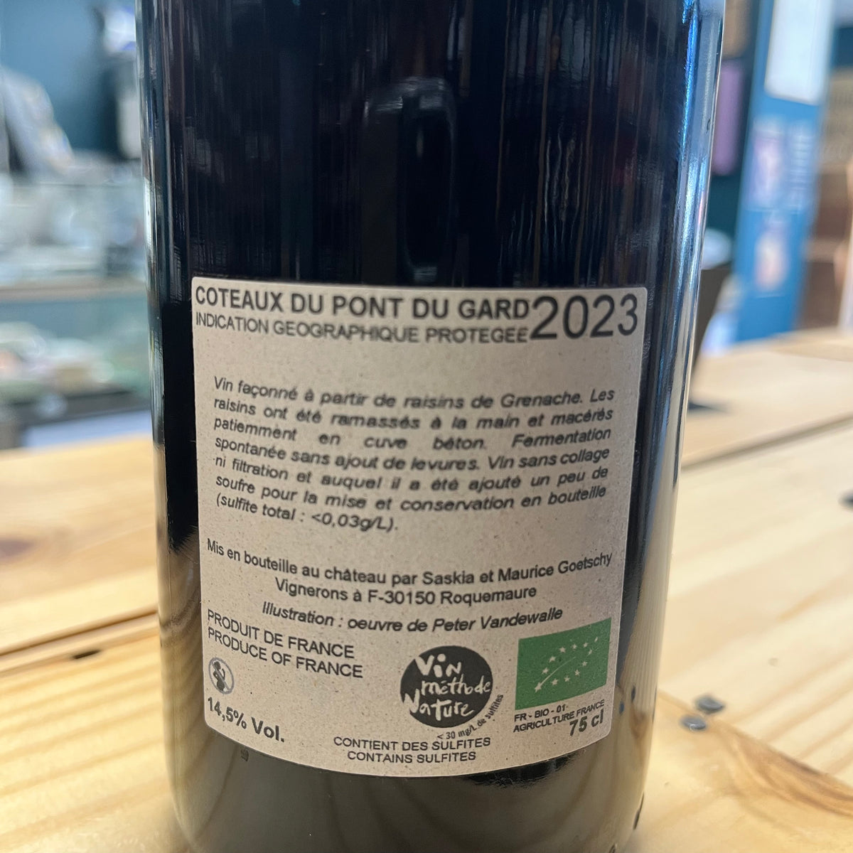 Bouteille Vin rouge Empusa, Côtes du Rhône — nature
