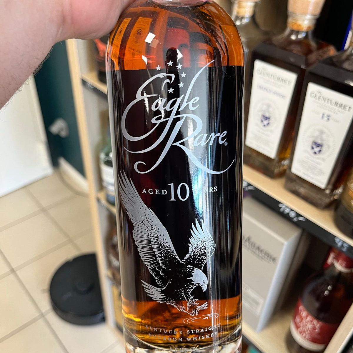 Eagle Rare 10 ans — Kentucky Straight Bourbon Whiskey