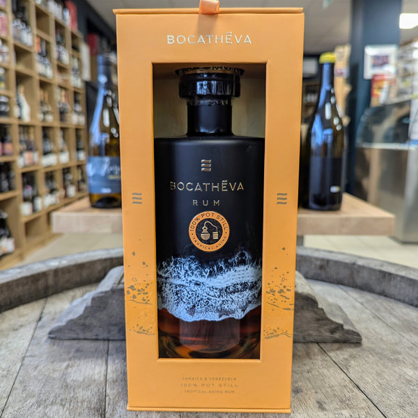 Bocathéva 100% Pot Still, rhum de Jamaïque et Venezuela