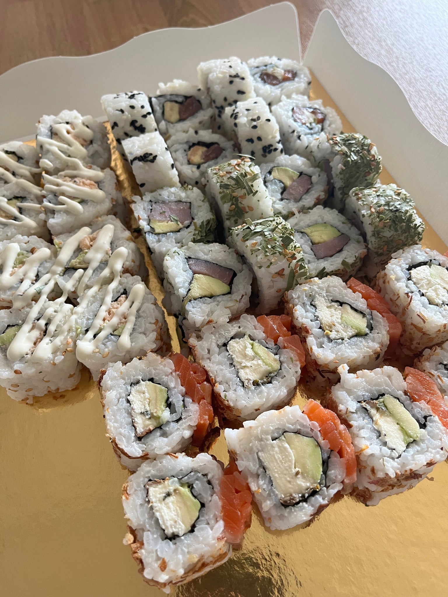 Plateau California Maki (Sushis)